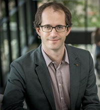 Dr. Daven Henze